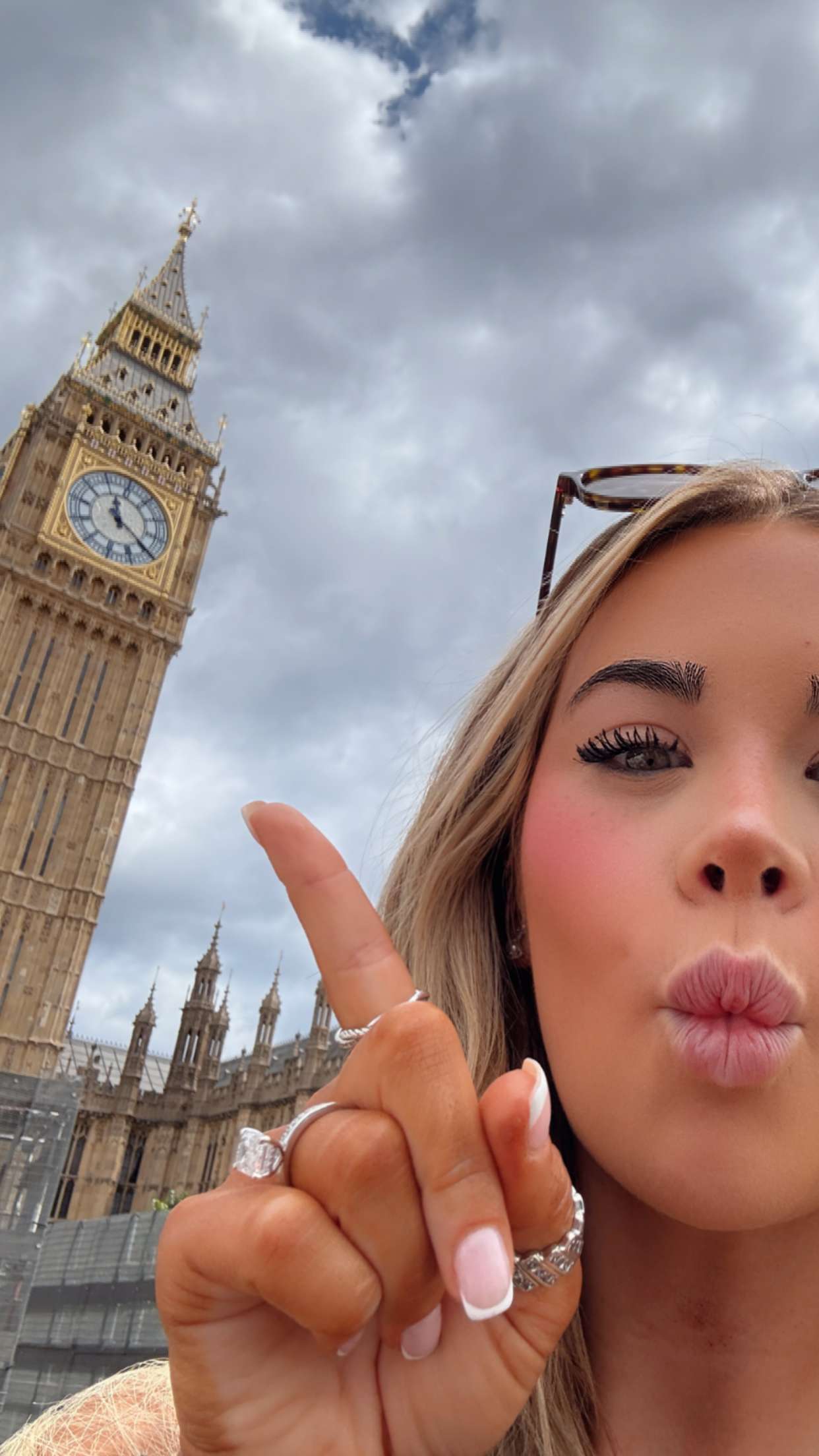 emilyelizabbeth snapchat image archive image