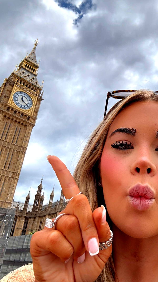 emilyelizabbeth image ~ Altpins