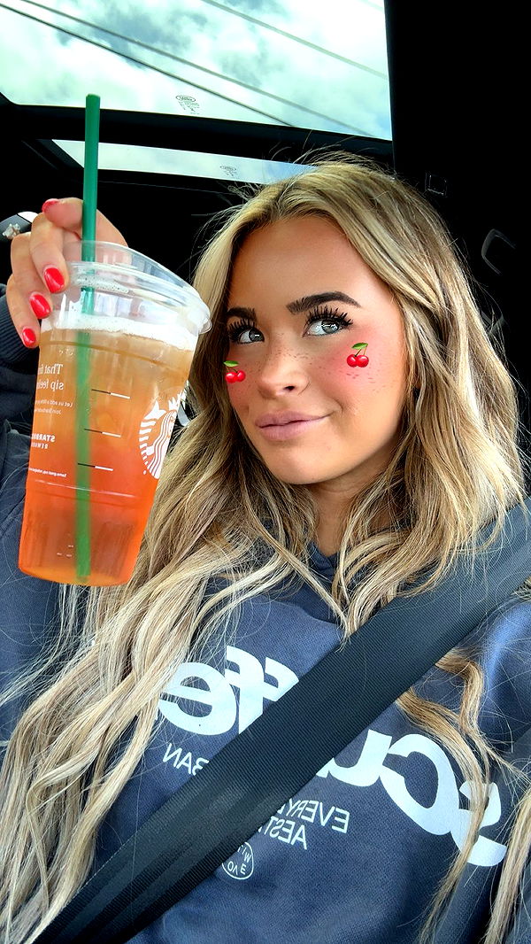 emilyelizabbeth image ~ Altpins