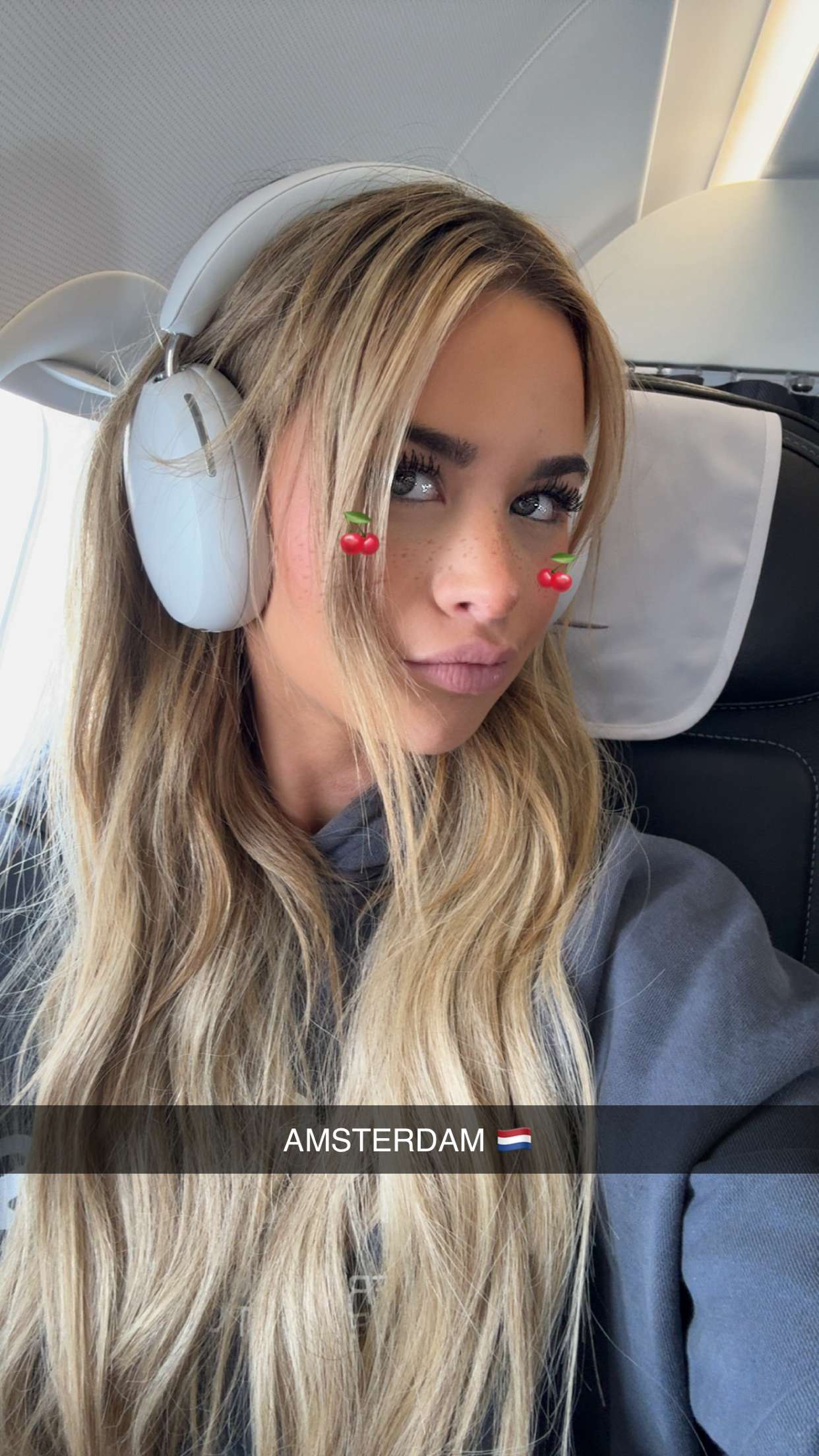 emilyelizabbeth snapchat image archive image