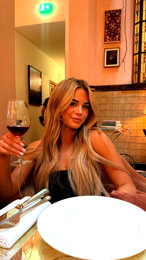 emilyelizabbeth image ~ Altpins