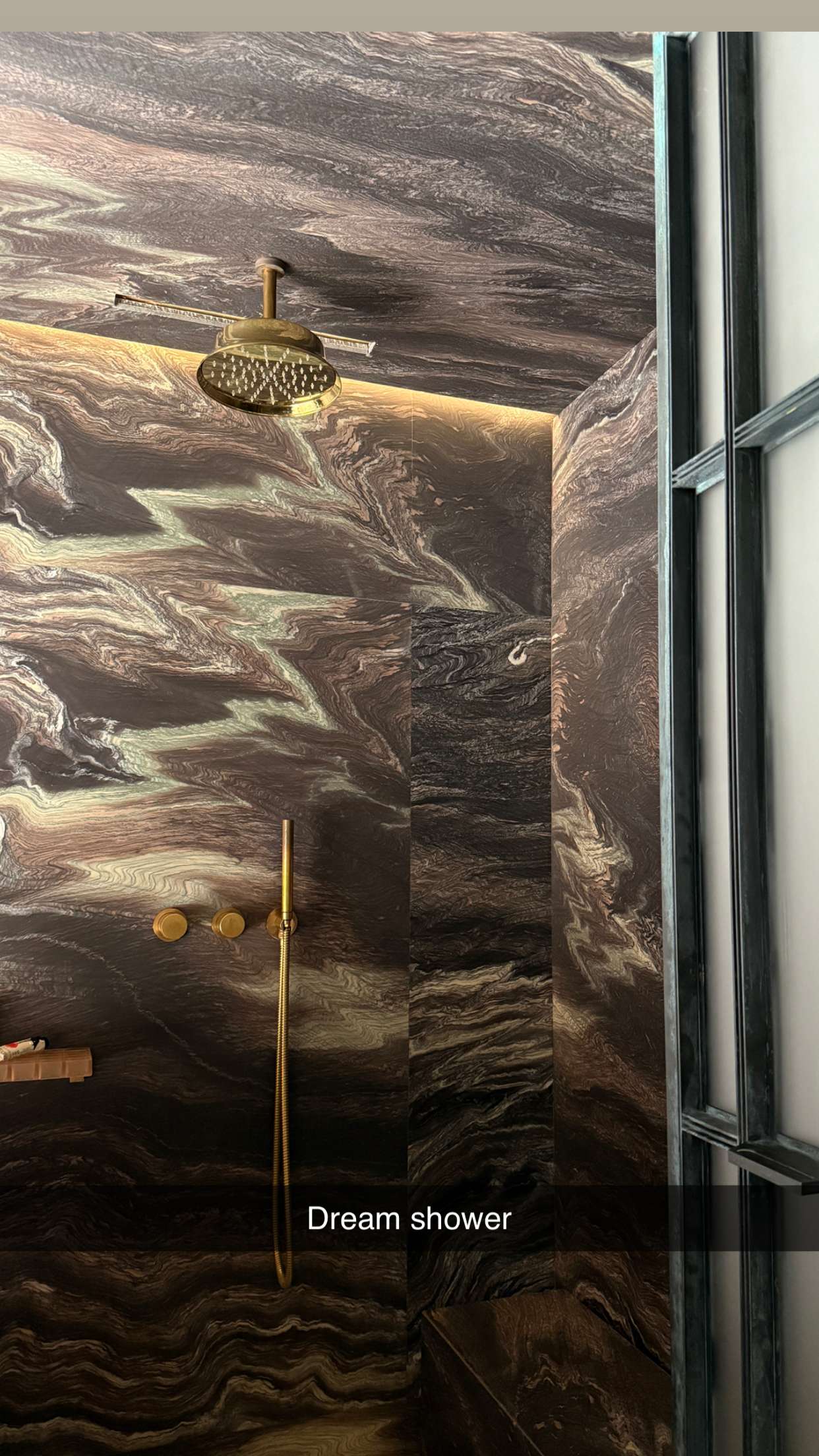 emilyelizabbeth snapchat image archive image