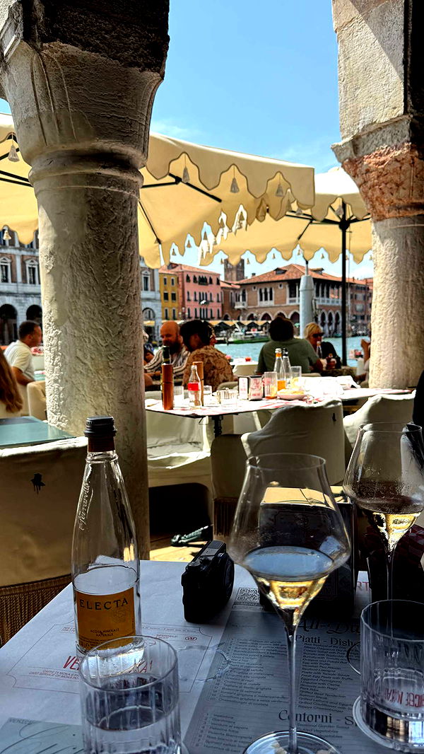 emilyelizabbeth image ~ Altpins