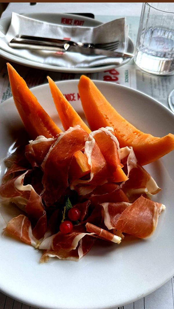 emilyelizabbeth image ~ Altpins