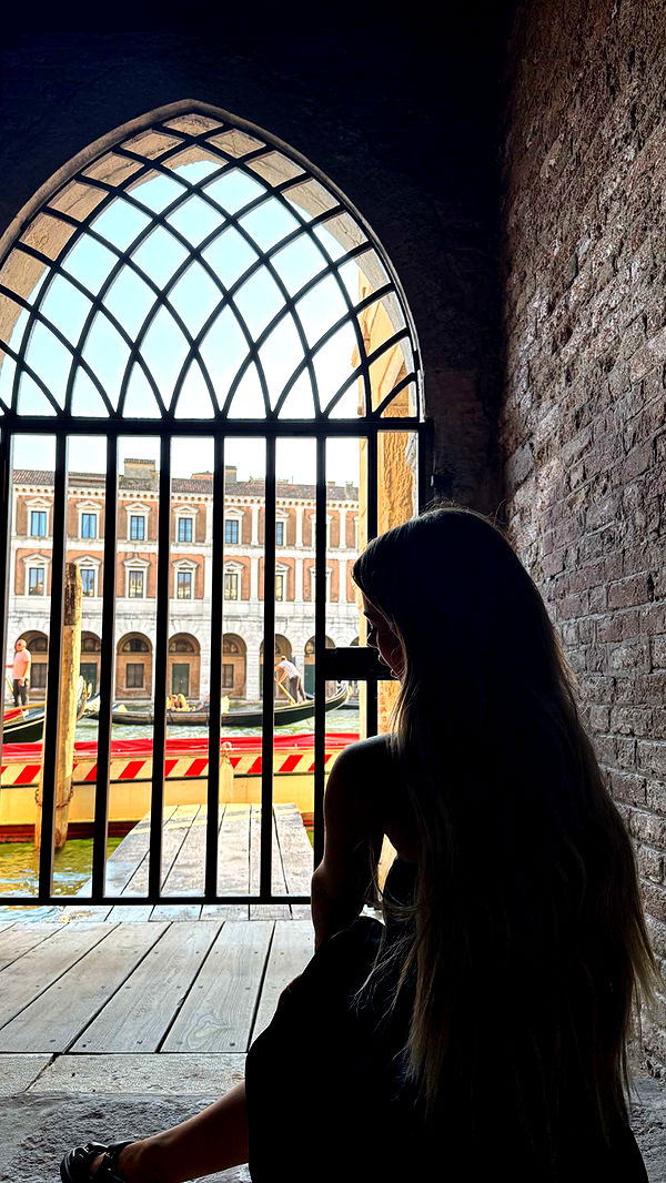 emilyelizabbeth image ~ Altpins