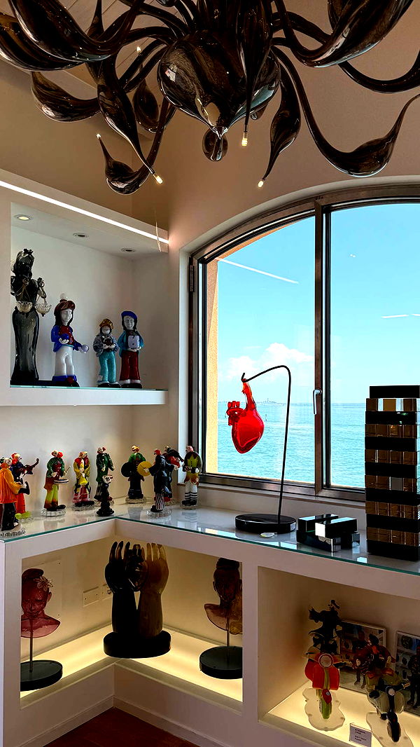 emilyelizabbeth image ~ Altpins