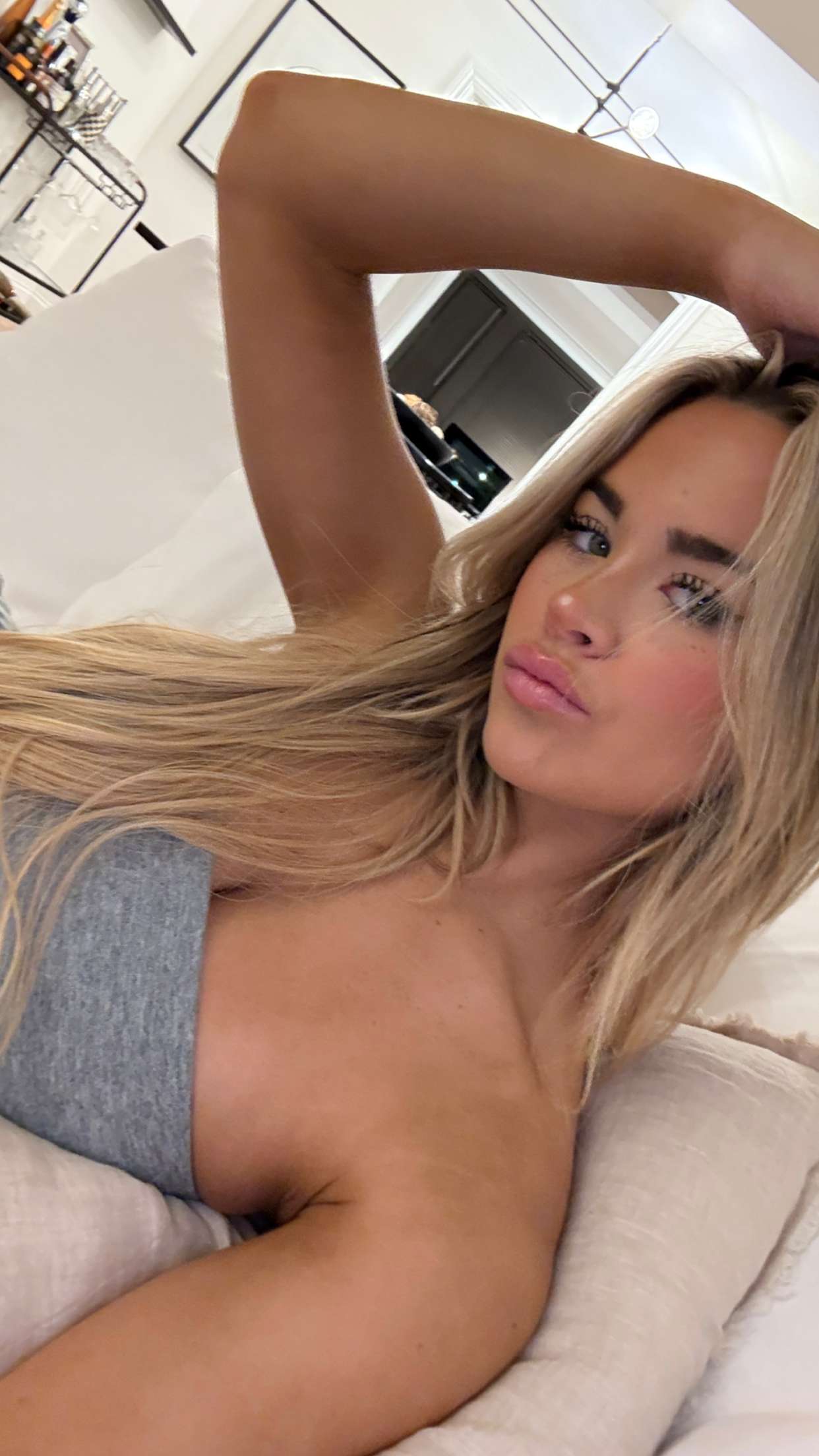 emilyelizabbeth snapchat image archive image