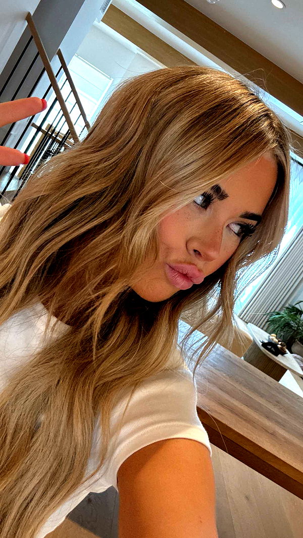 emilyelizabbeth image ~ Altpins