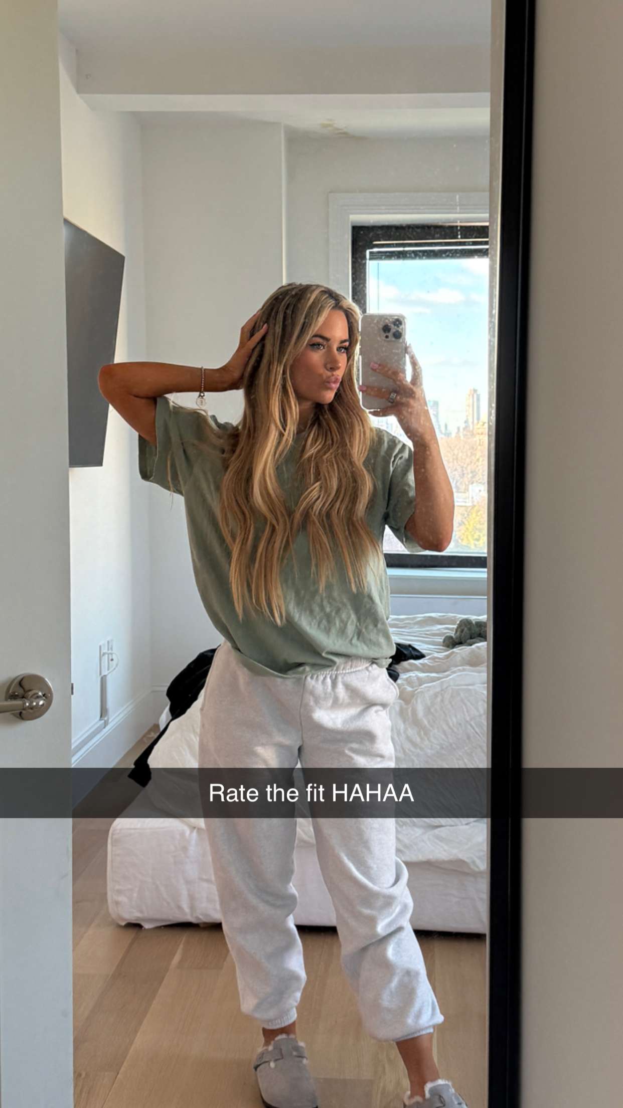 emilyelizabbeth snapchat image archive image