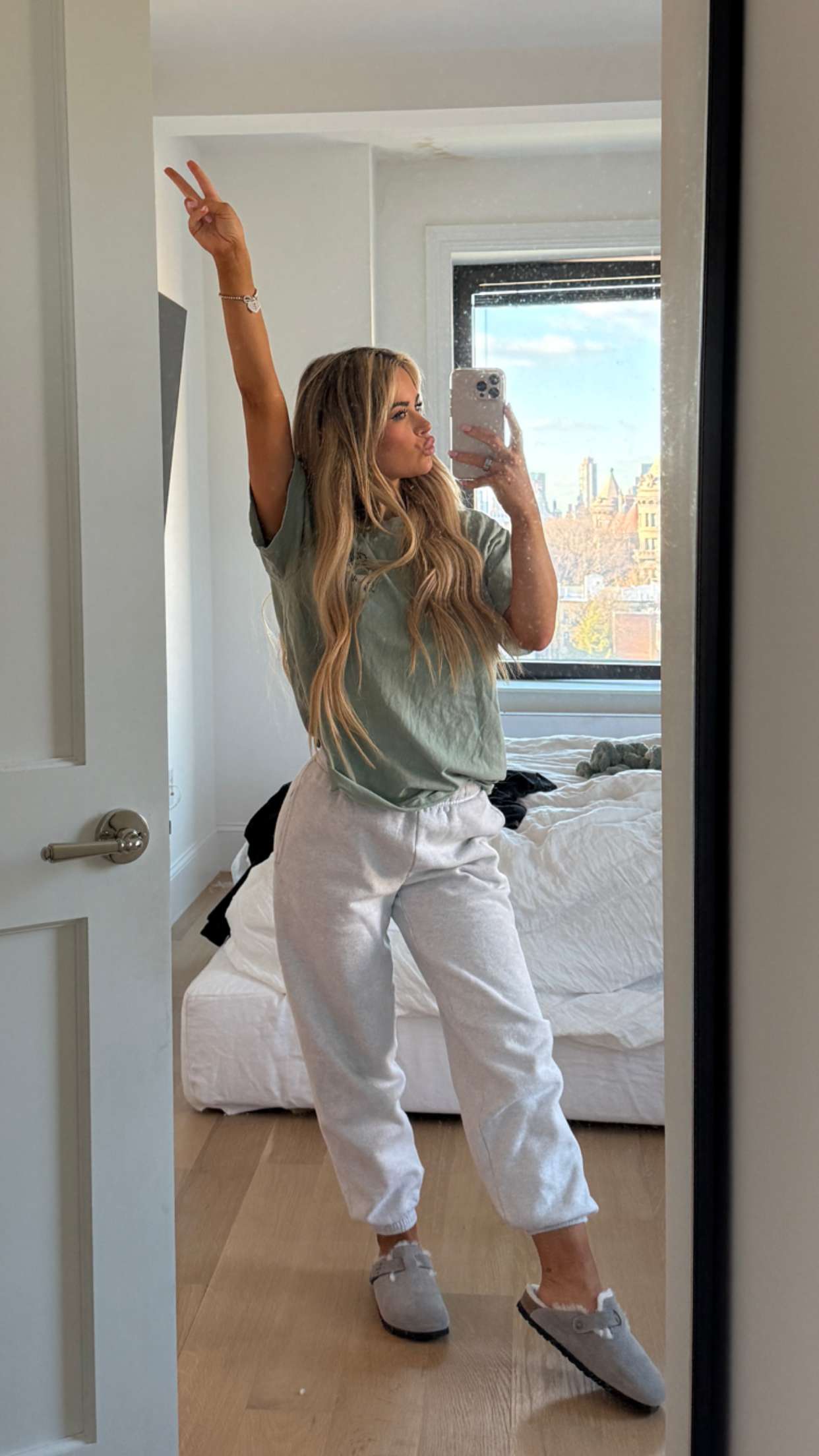 emilyelizabbeth snapchat image archive image