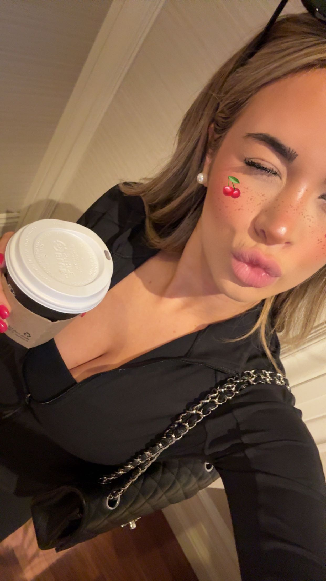 emilyelizabbeth snapchat image archive image