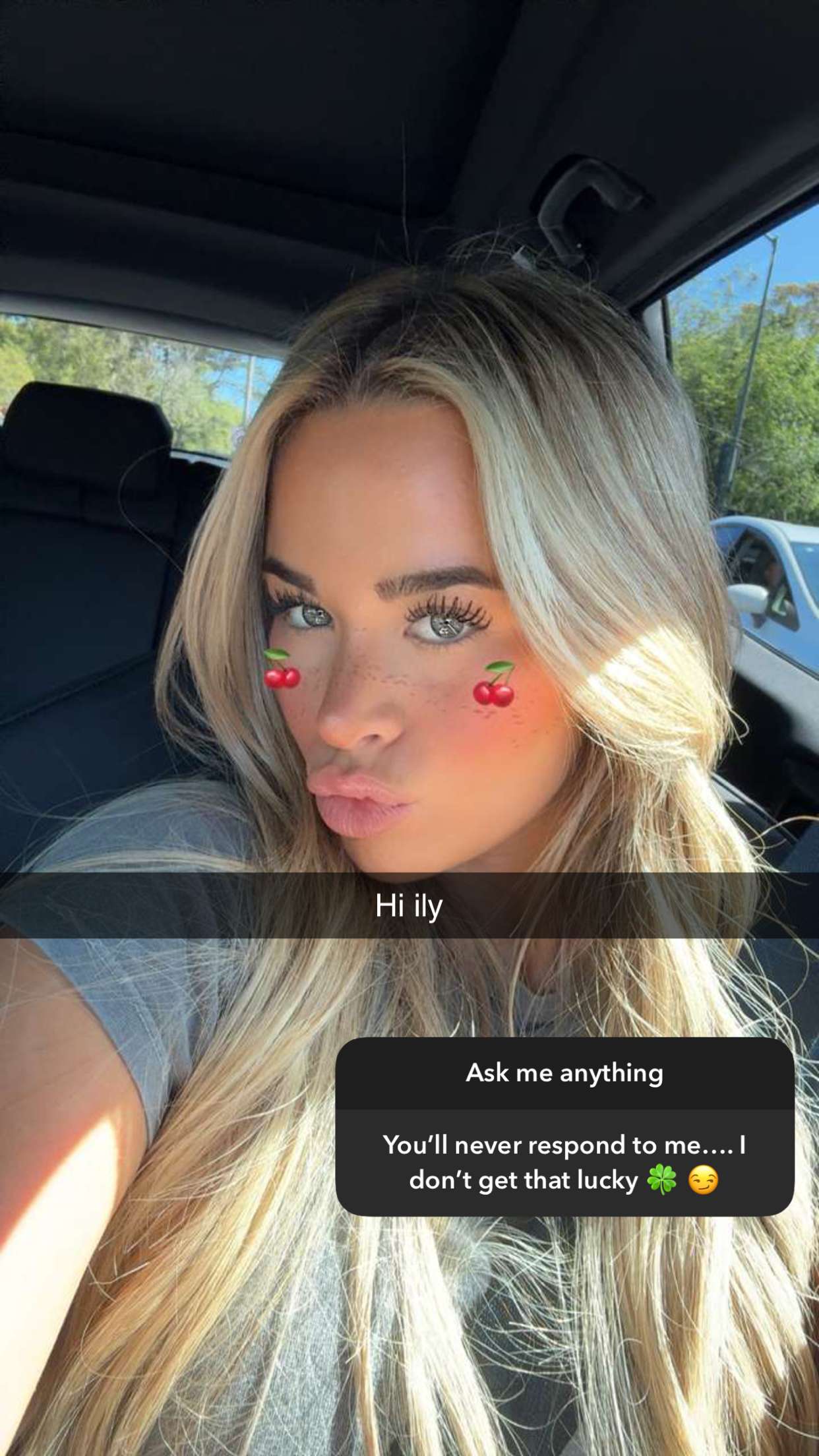 emilyelizabbeth snapchat image archive image