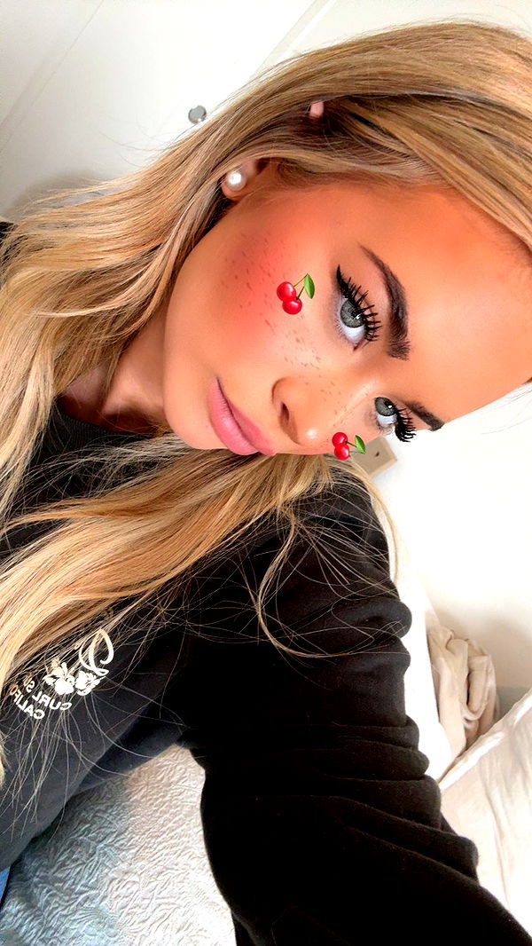 emilyelizabbeth image ~ Altpins