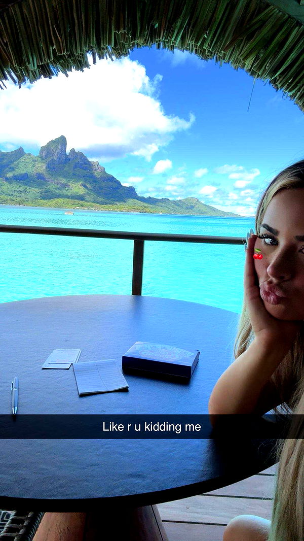 emilyelizabbeth image ~ Altpins