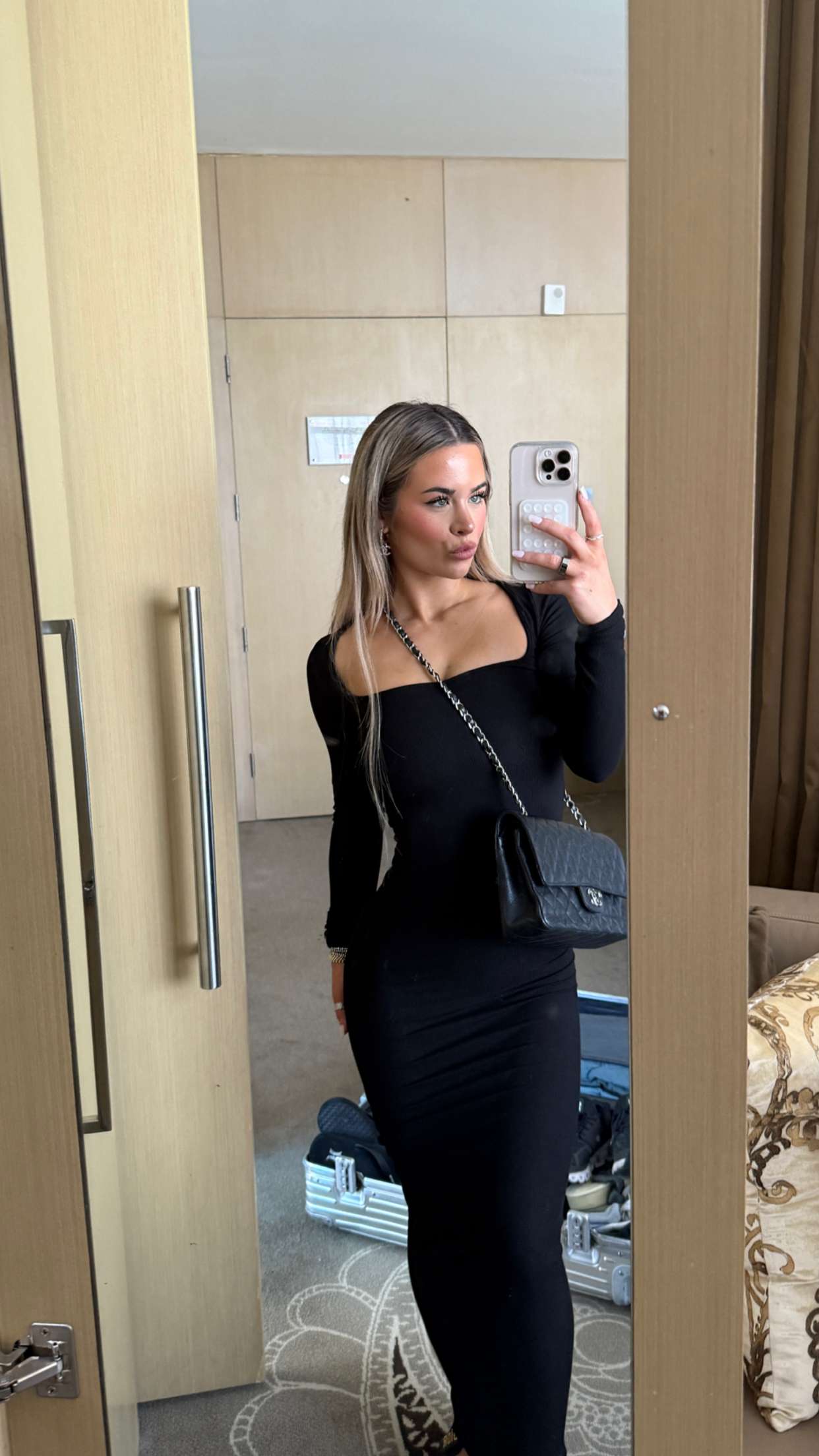 emilyelizabbeth snapchat image archive image