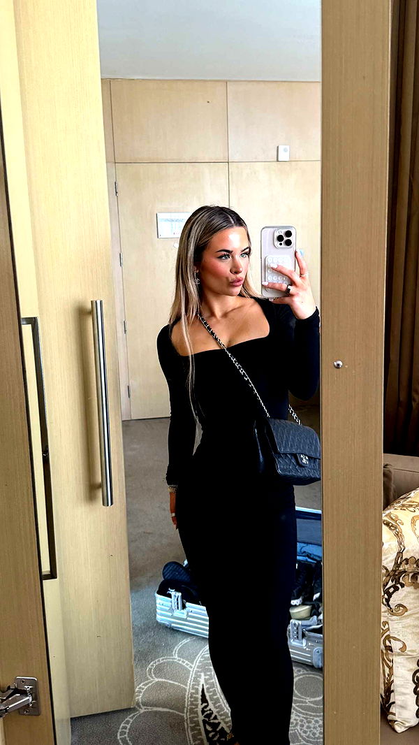 emilyelizabbeth image ~ Altpins