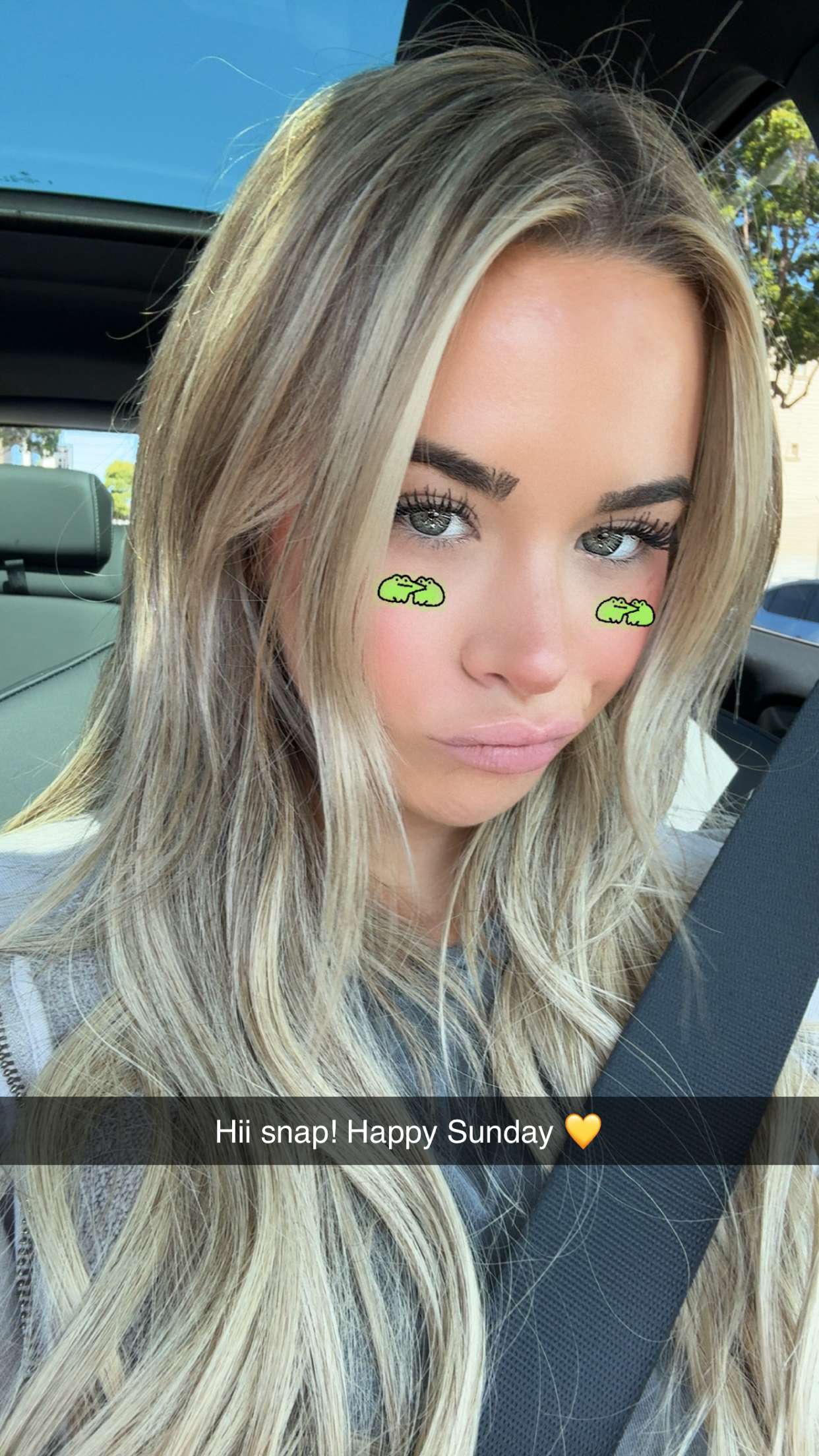 emilyelizabbeth snapchat image archive image