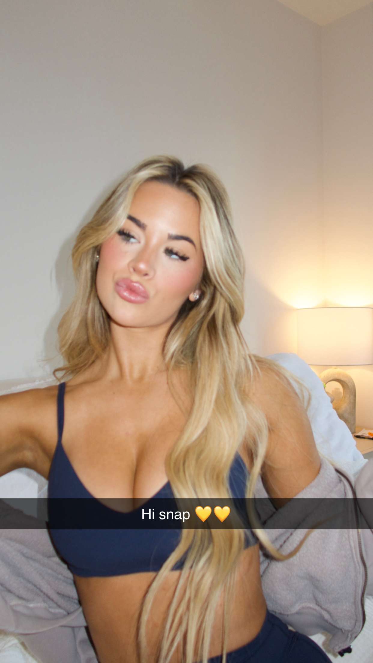 emilyelizabbeth snapchat image archive image