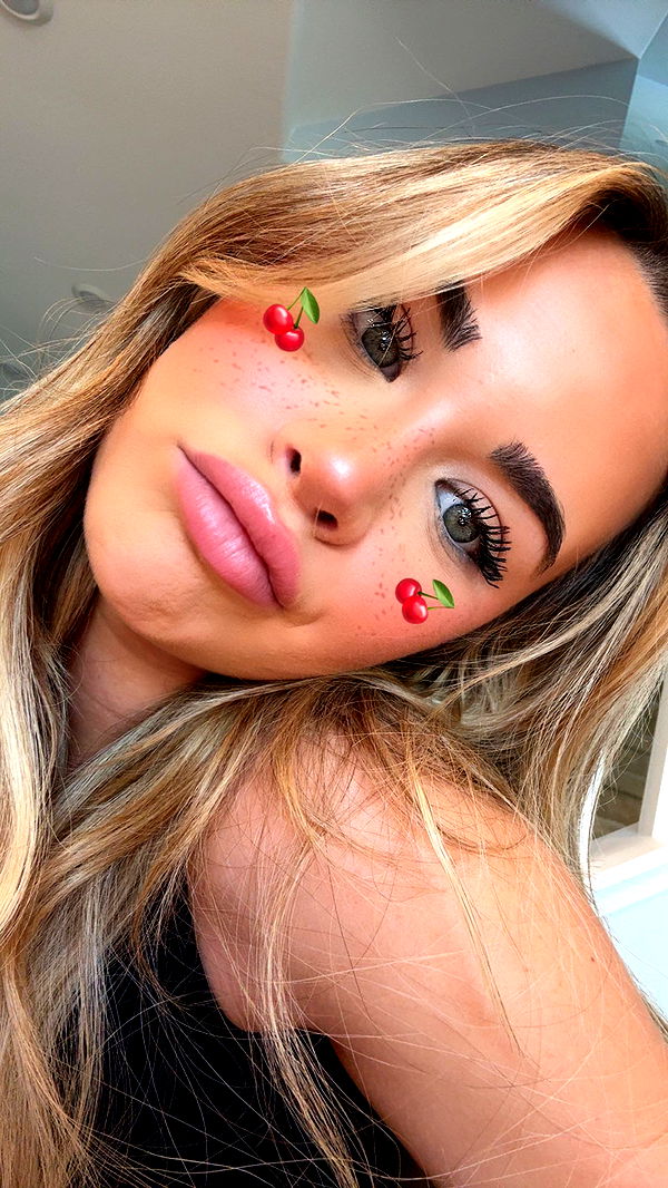 emilyelizabbeth image ~ Altpins