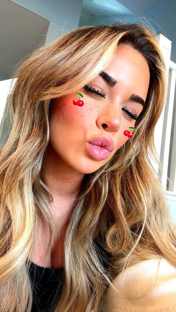 emilyelizabbeth image ~ Altpins