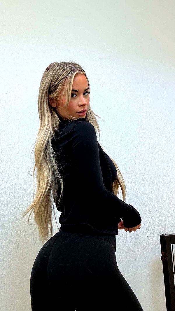 emilyelizabbeth image ~ Altpins