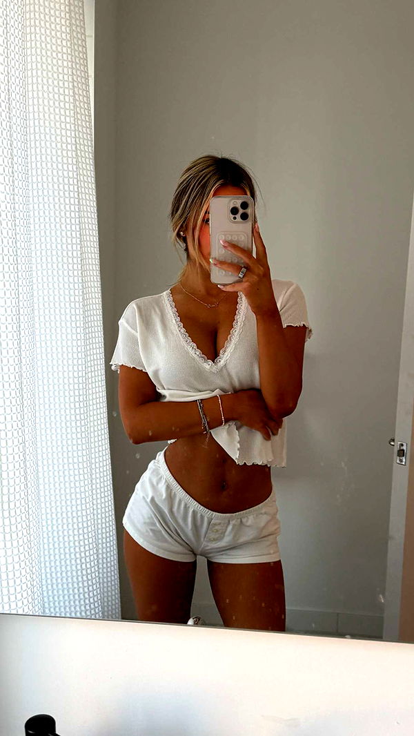 emilyelizabbeth image ~ Altpins