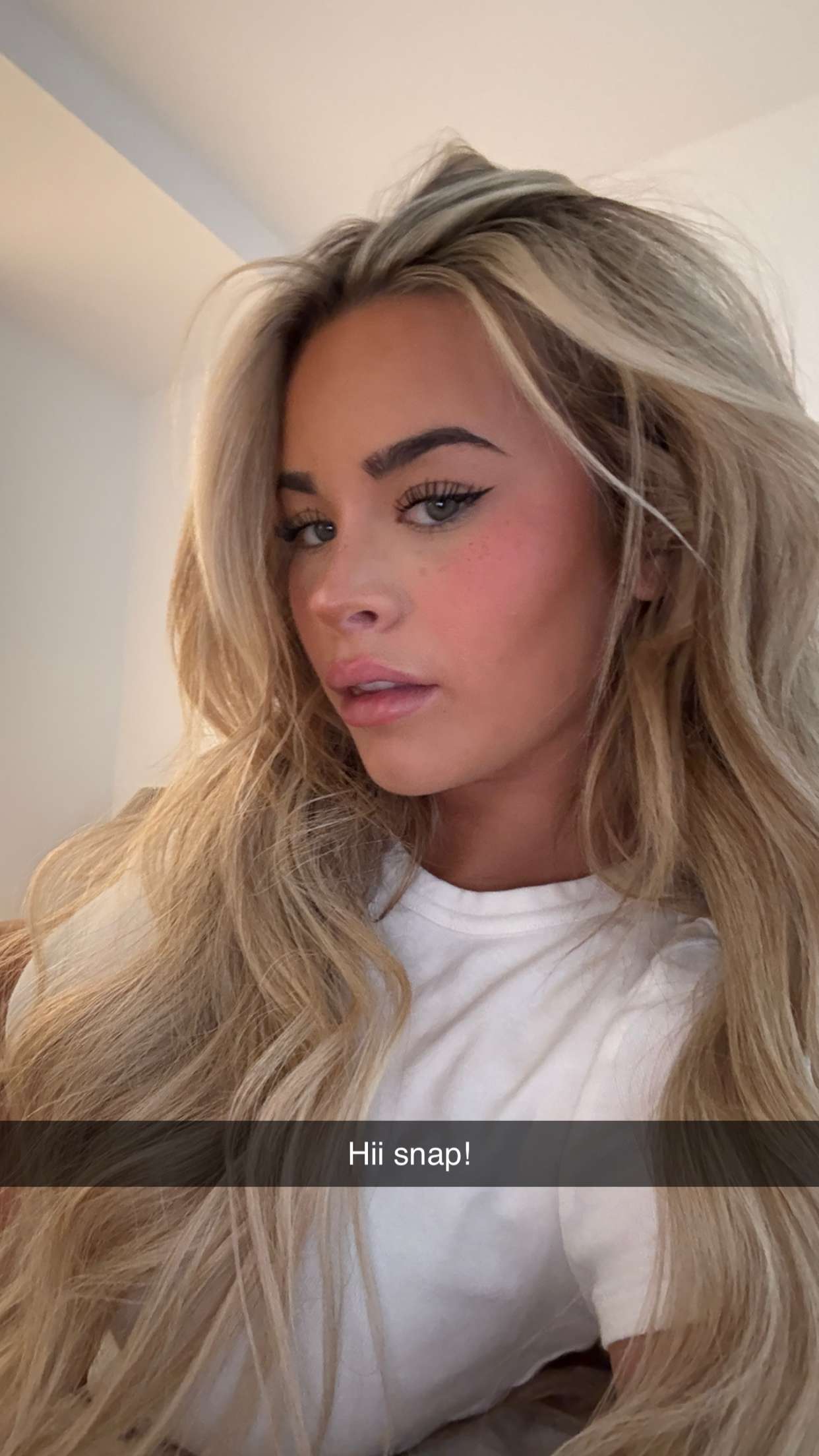 emilyelizabbeth snapchat image archive image