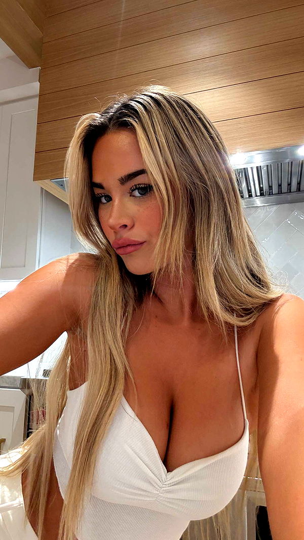 emilyelizabbeth image ~ Altpins