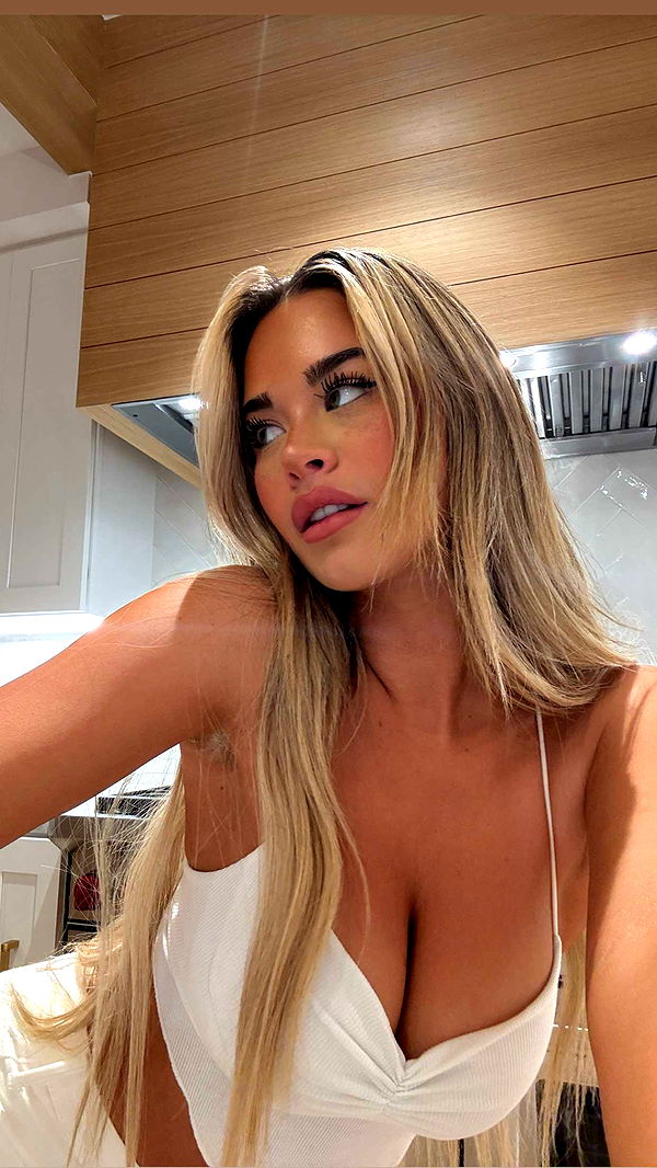 emilyelizabbeth image ~ Altpins