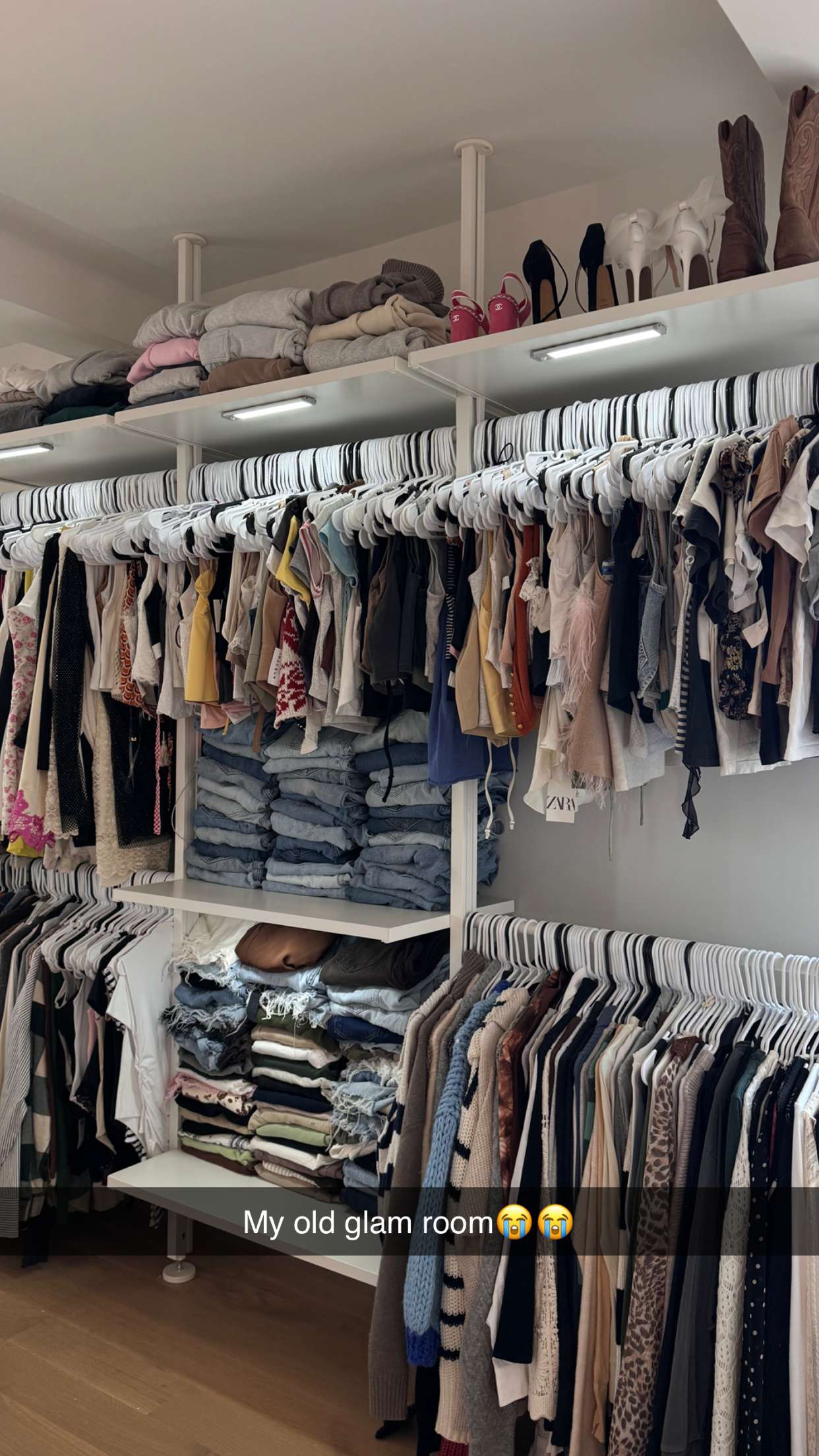 emilyelizabbeth snapchat image archive image