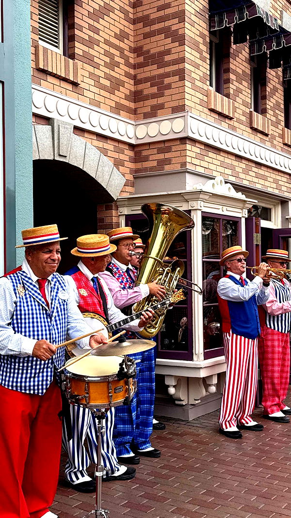 emilyelizabbeth image ~ Altpins