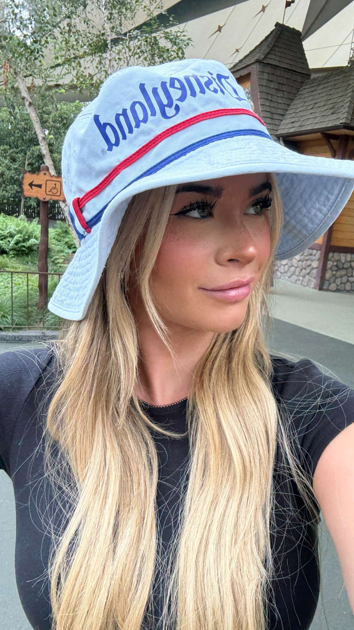 emilyelizabbeth snapchat image archive image