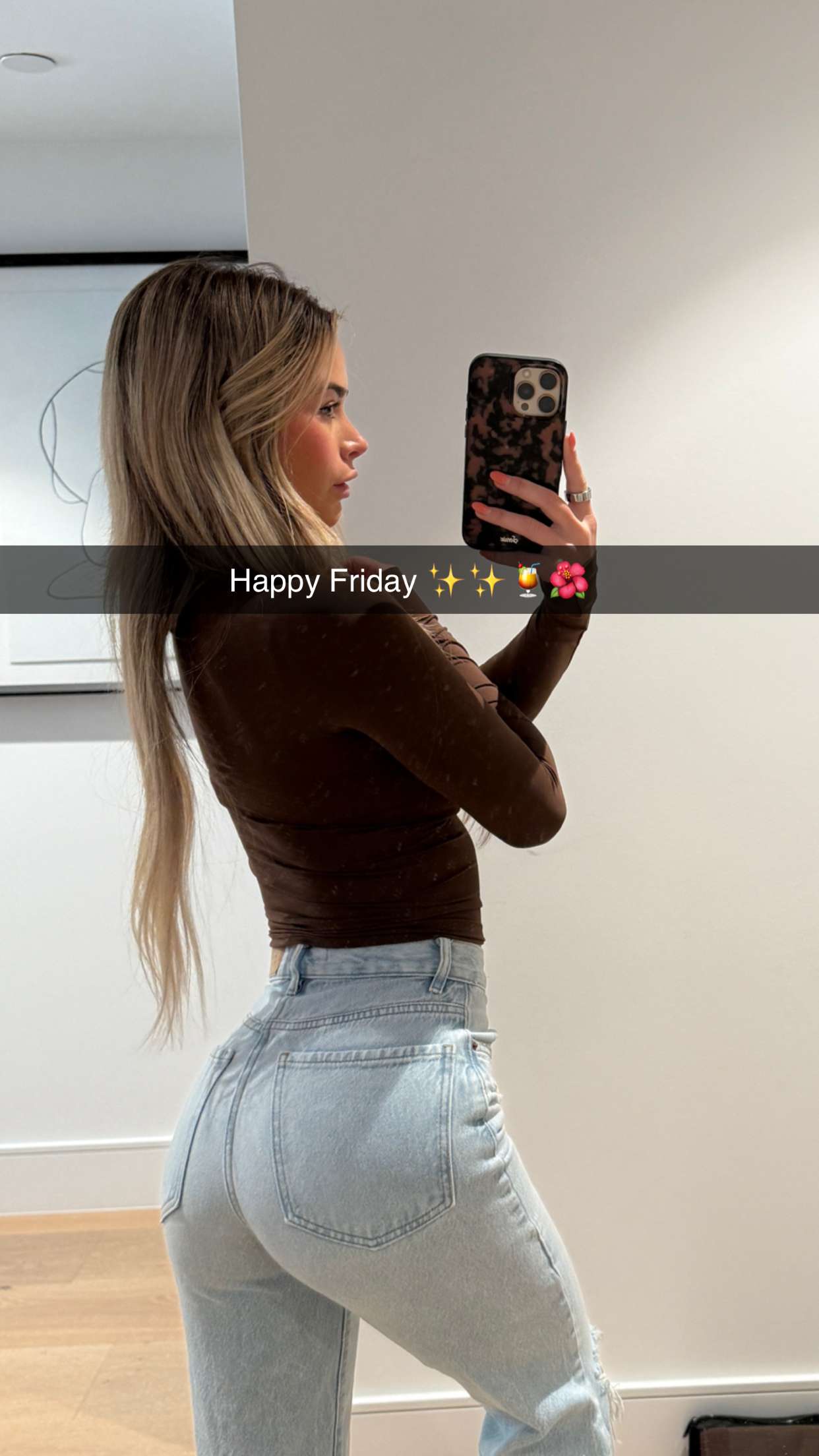 emilyelizabbeth snapchat image archive image