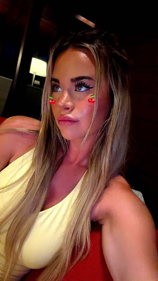 emilyelizabbeth image ~ Altpins