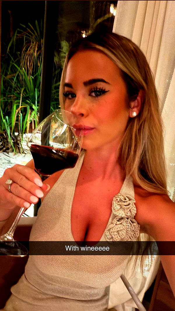 emilyelizabbeth image ~ Altpins