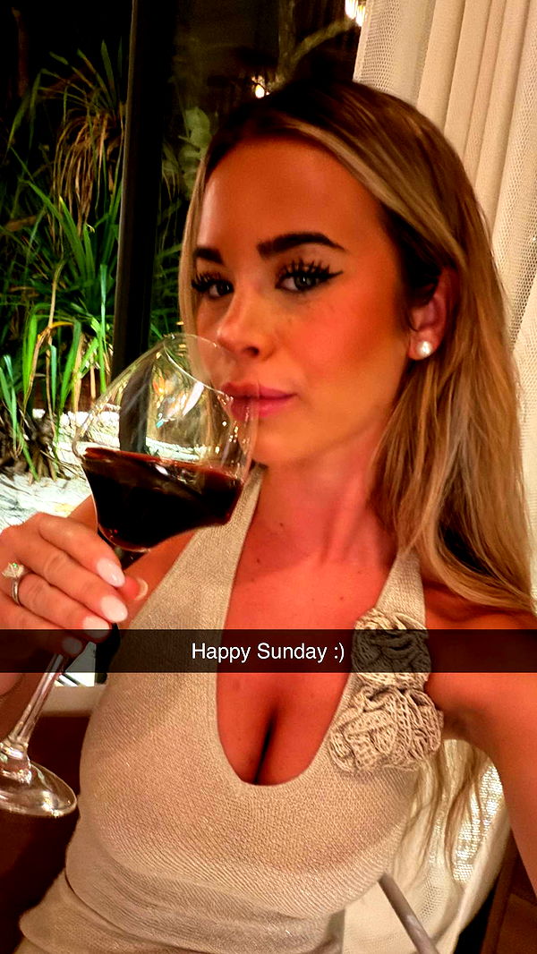 emilyelizabbeth image ~ Altpins