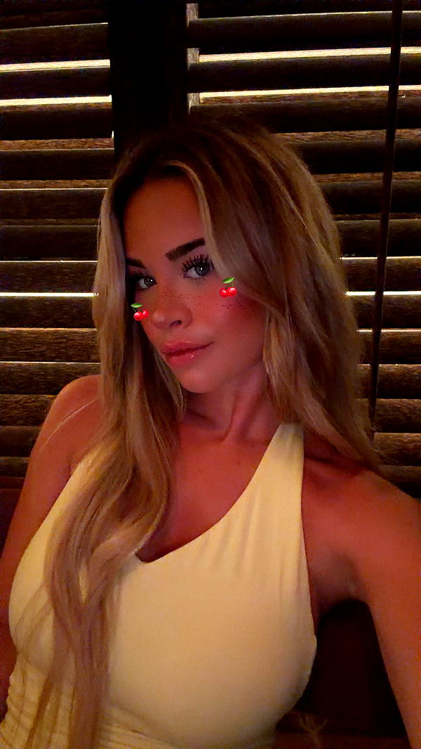 emilyelizabbeth image ~ Altpins