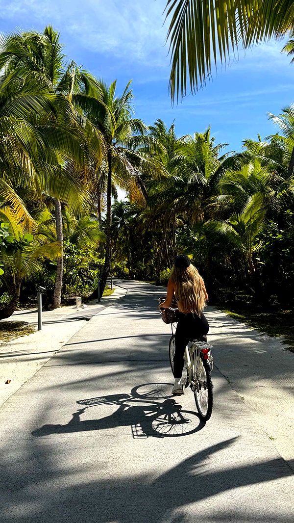 emilyelizabbeth image ~ Altpins