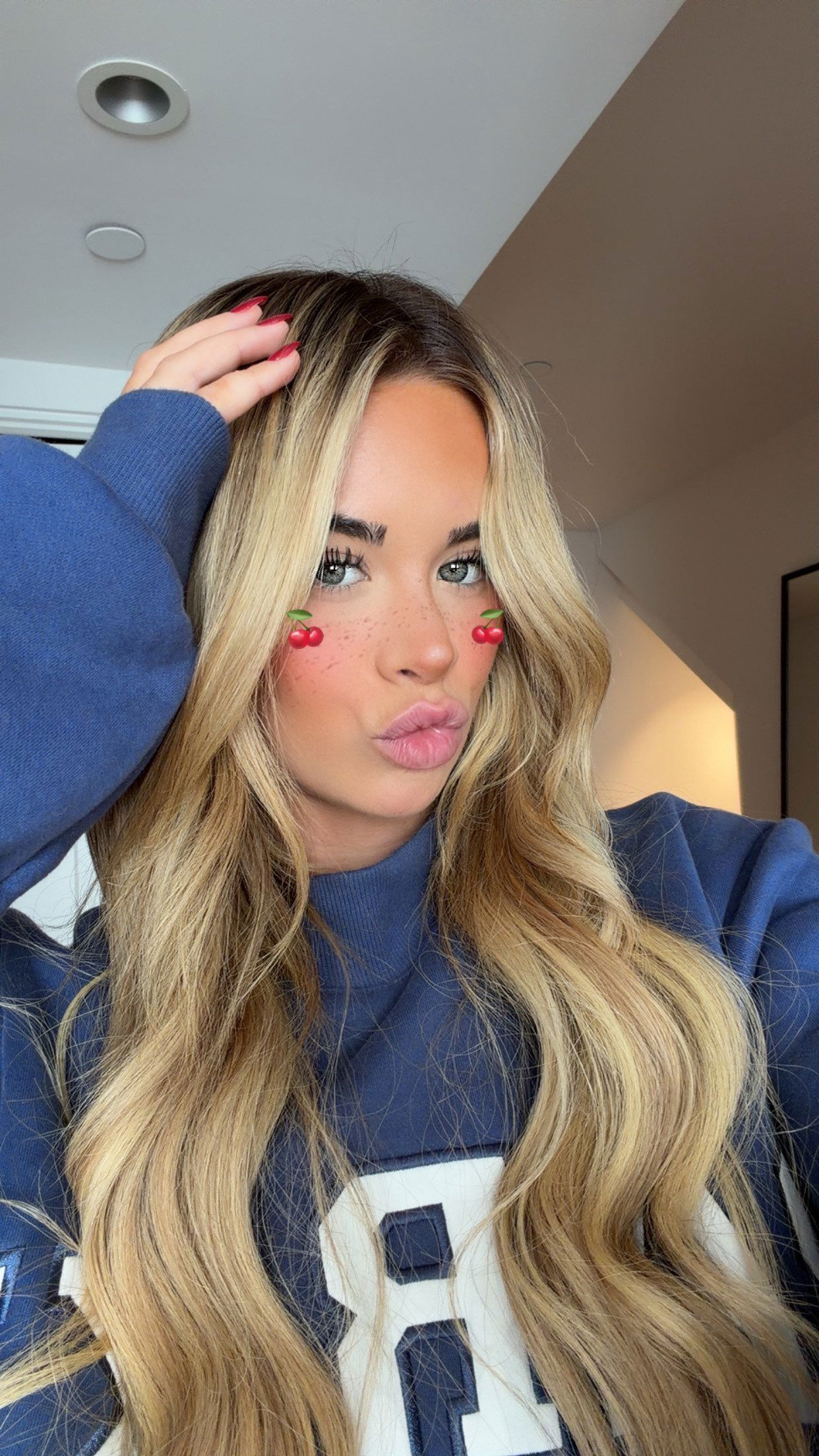 emilyelizabbeth snapchat image archive image