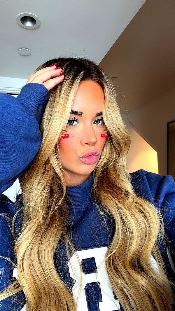 emilyelizabbeth image ~ Altpins