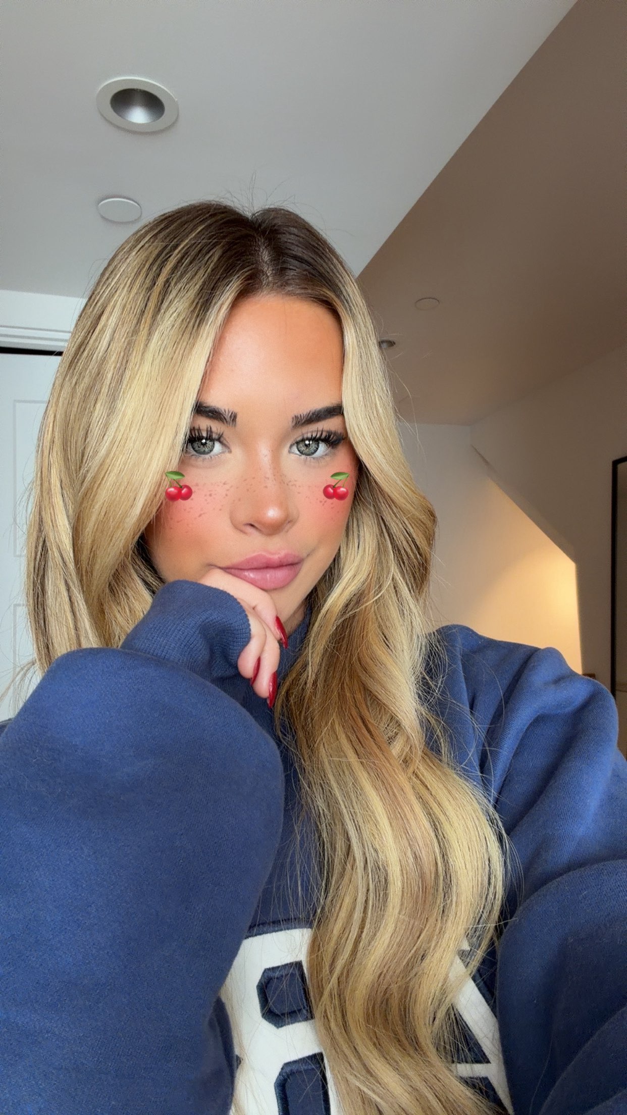 emilyelizabbeth snapchat image archive image