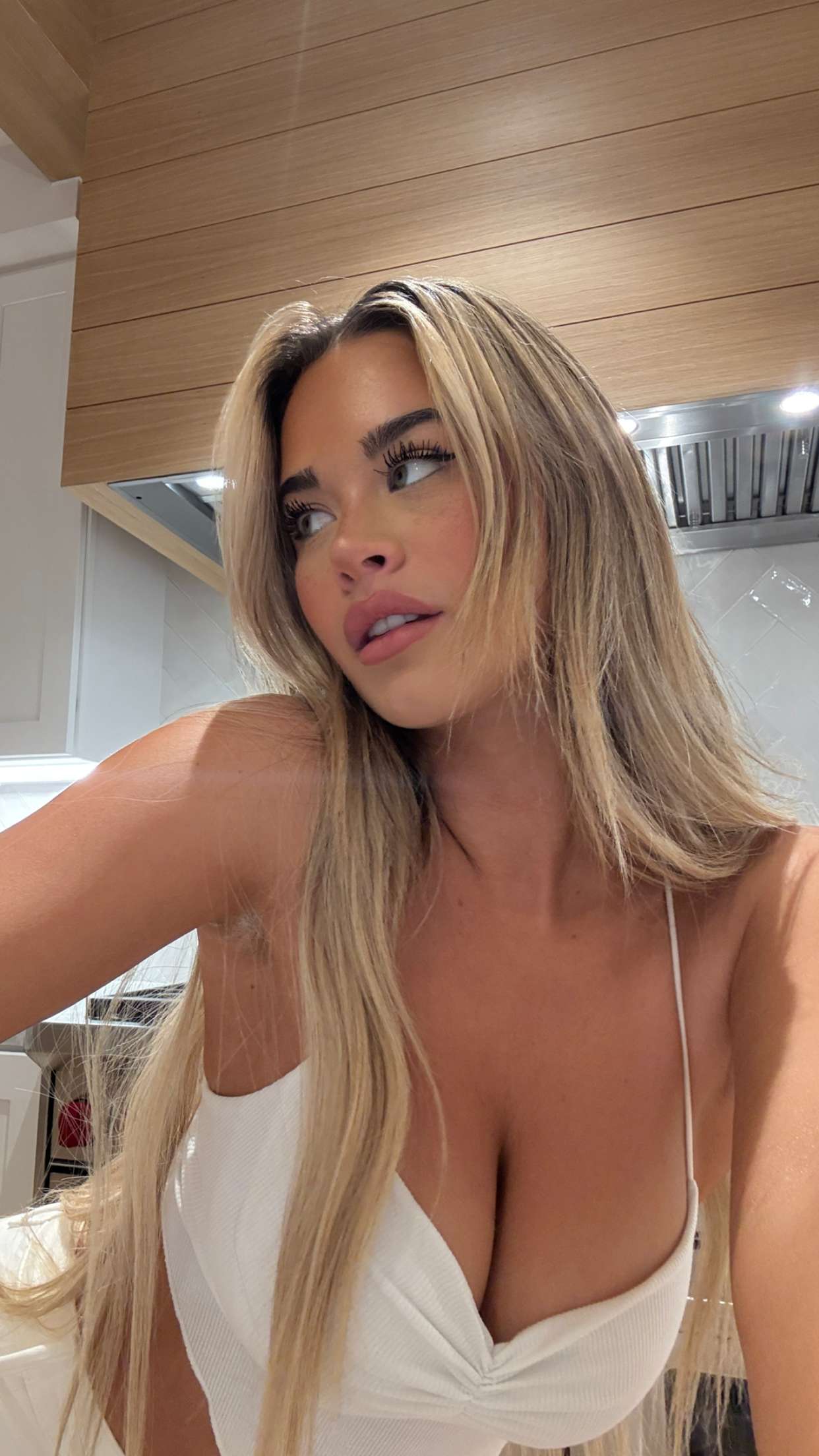 emilyelizabbeth snapchat image archive image