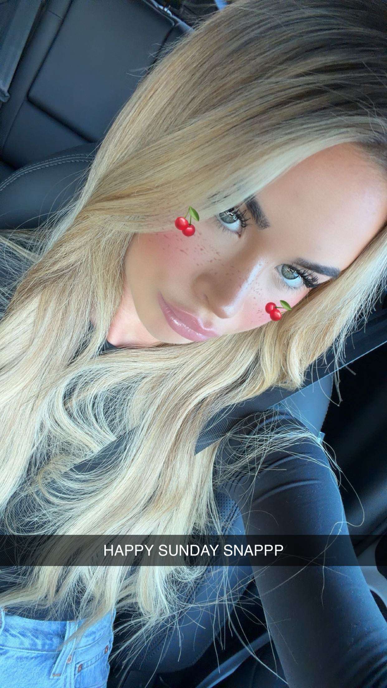 emilyelizabbeth snapchat image archive image