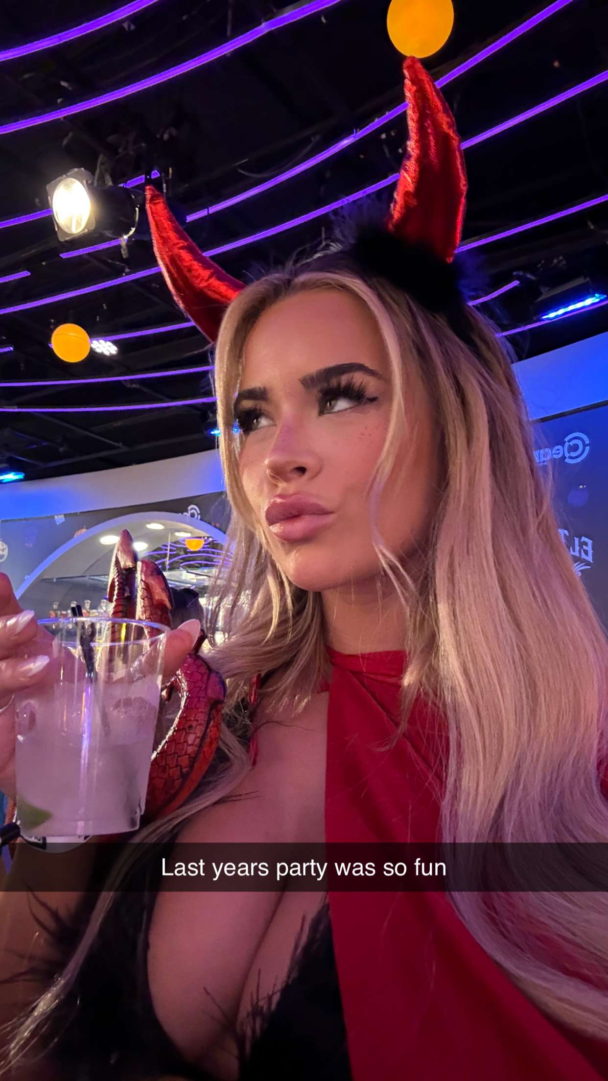 emilyelizabbeth snapchat image archive image