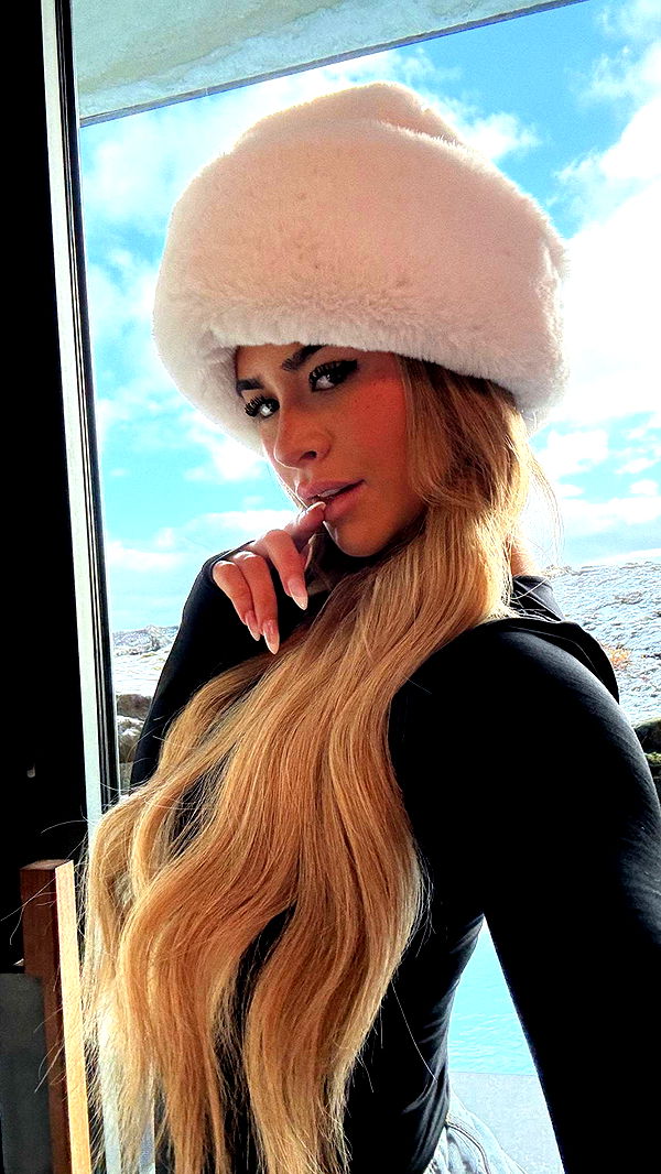 emilyelizabbeth image ~ Altpins