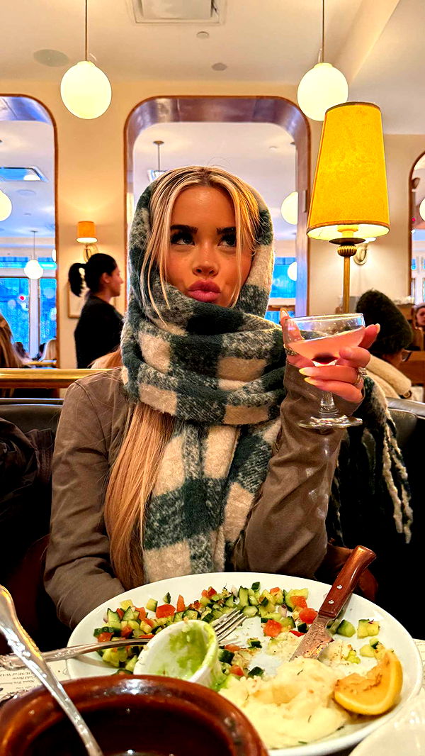 emilyelizabbeth image ~ Altpins