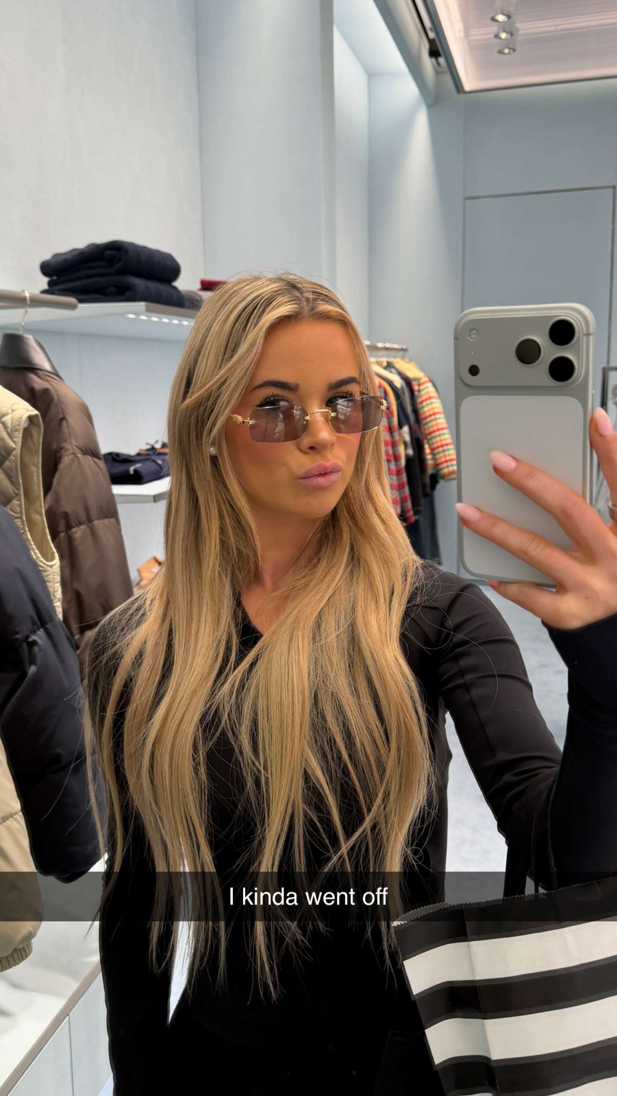 emilyelizabbeth snapchat image archive image