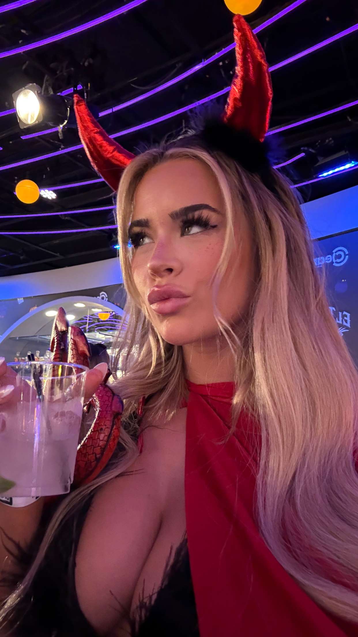 emilyelizabbeth snapchat image archive image