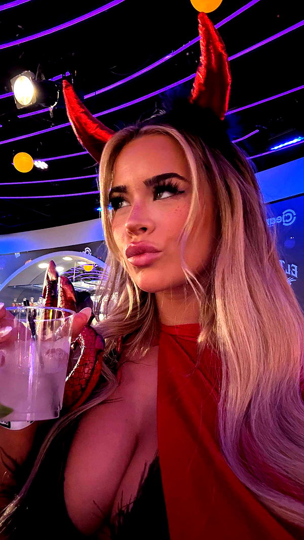 emilyelizabbeth image ~ Altpins