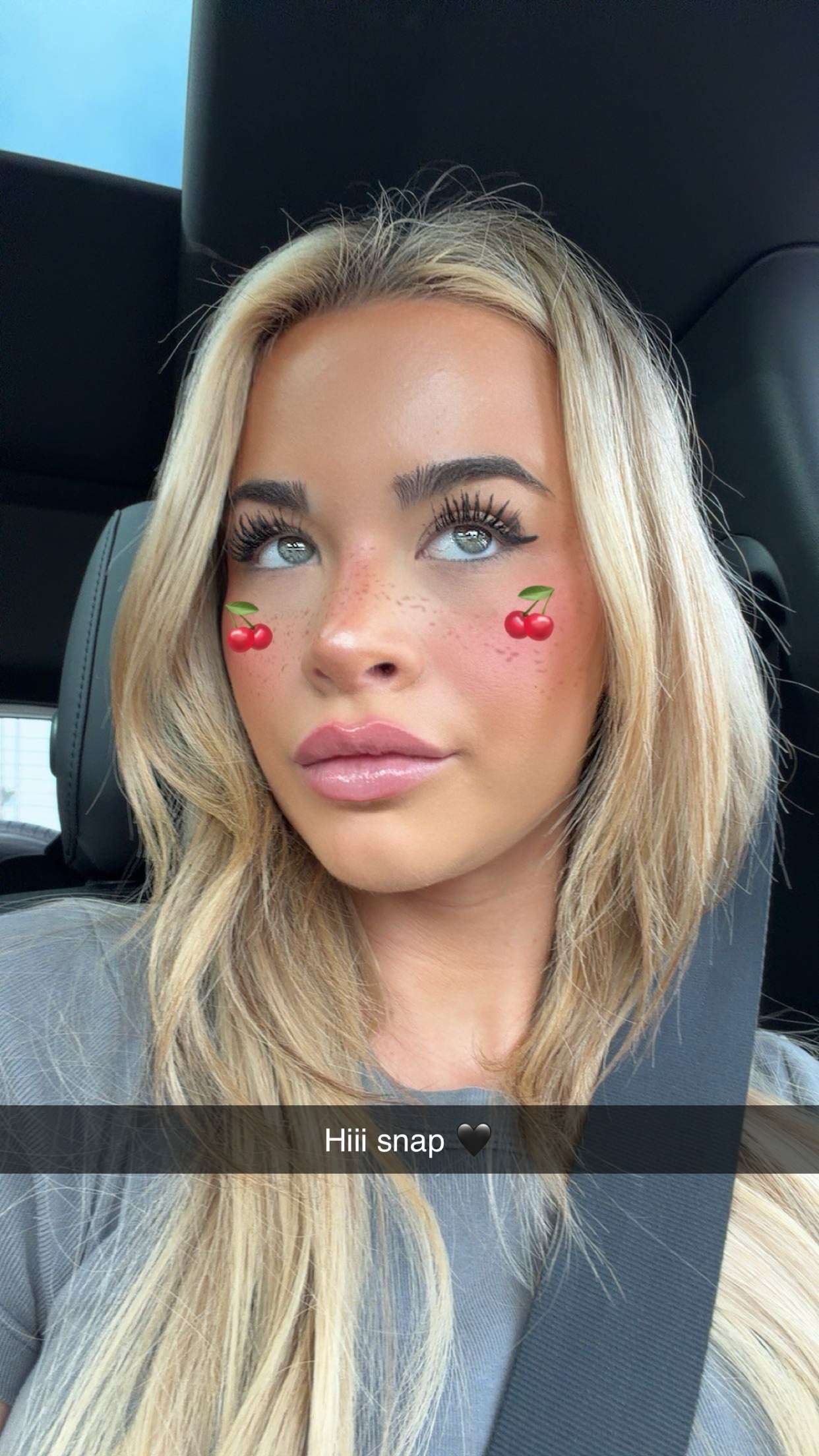 emilyelizabbeth snapchat image archive image